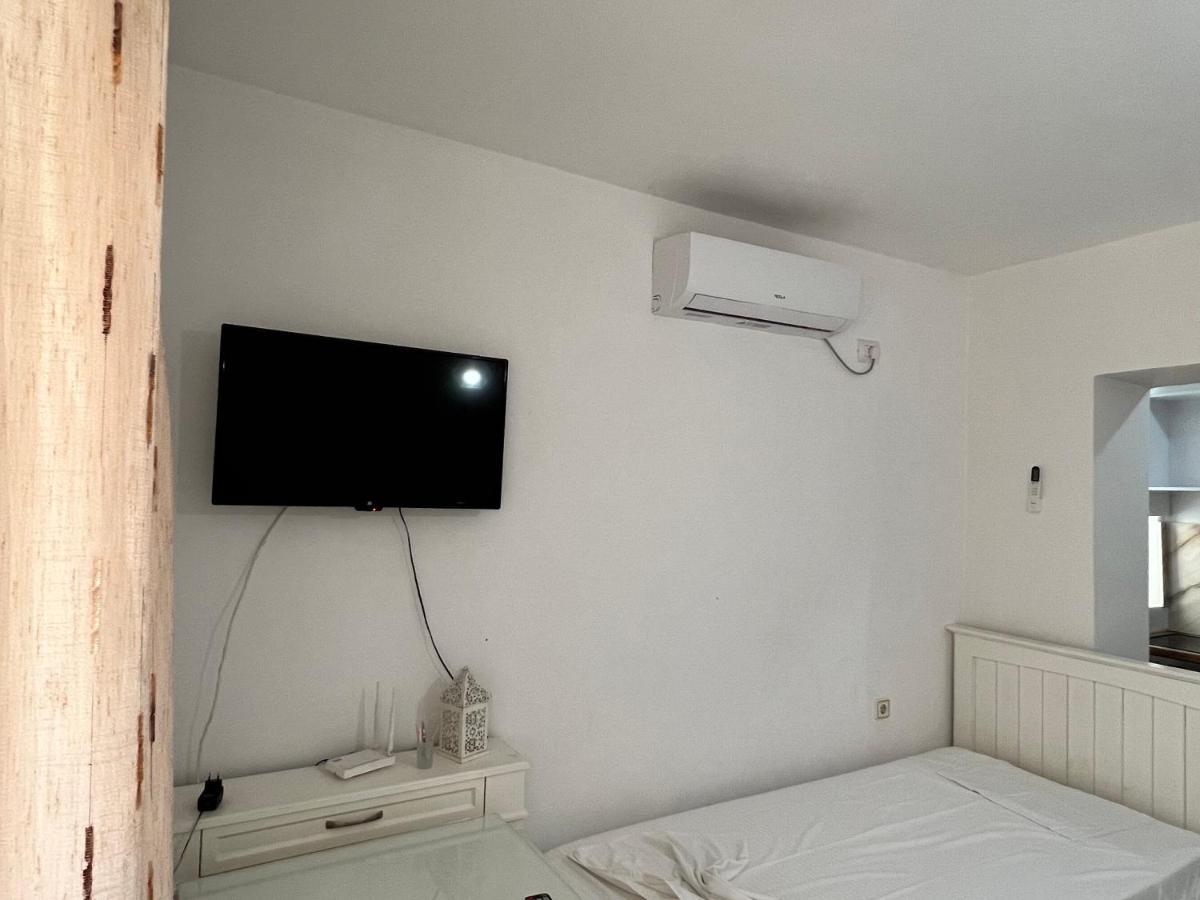 88 Apartment Himarë Exterior foto
